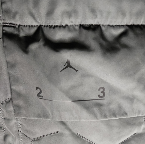 Rare Air Jordan Men's Gray Quilted 23 Vest Size Large - Picture 4 of 6
